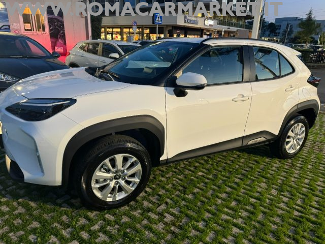 TOYOTA Yaris Cross 1.5 Hybrid 5p. E-CVT Active MY24 ITA PRONTA CONSEG Immagine 2