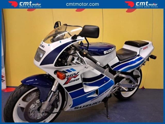 SUZUKI RGV 250 Finanziabile - Vari colori - 4784 Immagine 3