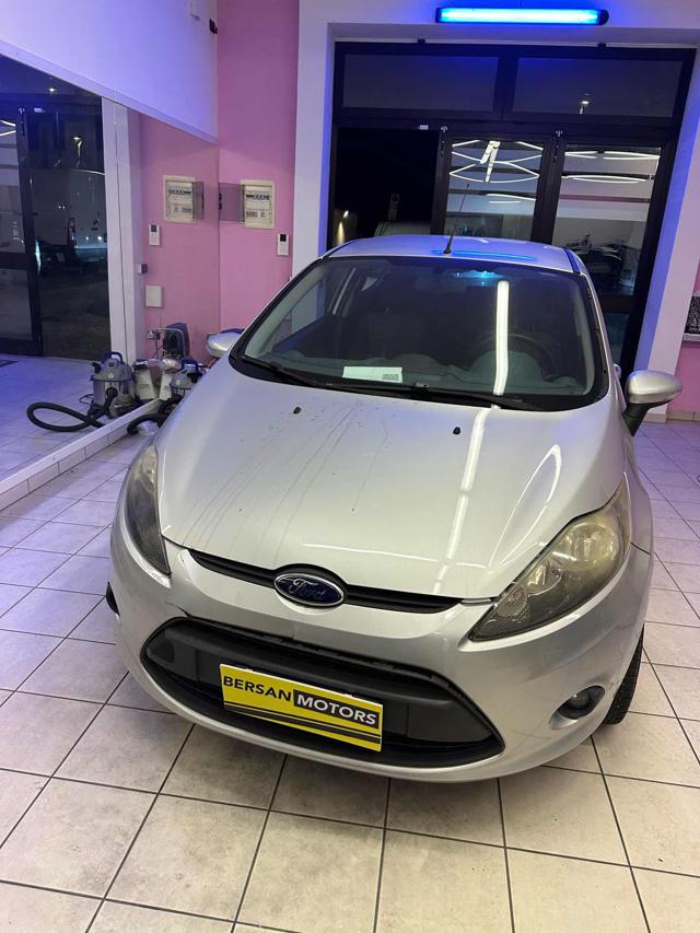 FORD Fiesta 1.4 3 porte Bz.- GPL Titanium Immagine 1