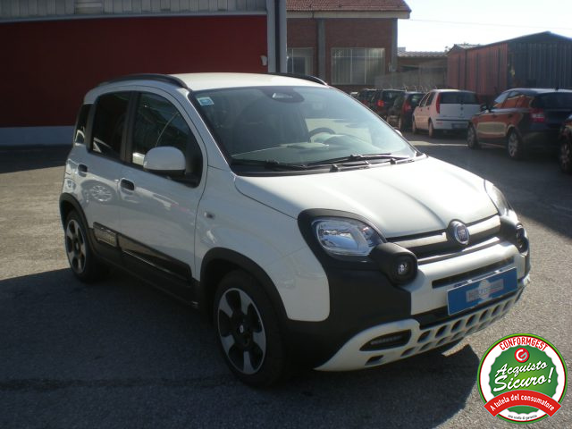 FIAT Panda 1.0 FireFly S&S Hybrid Pandina Immagine 1