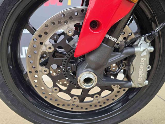 DUCATI Hypermotard 950 . Immagine 4