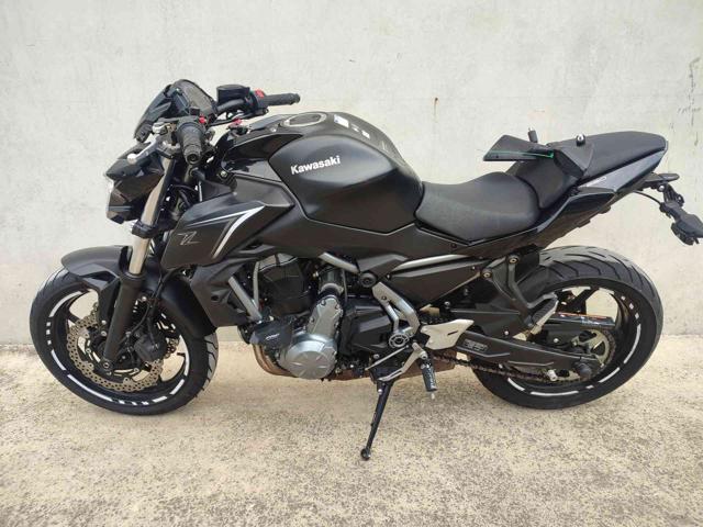 KAWASAKI Z 650 abs Esport (solo Esportazione) Immagine 3