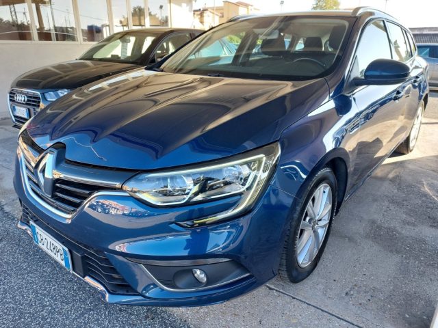 RENAULT Megane Mégane Sporter Blue dCi 115 CV EDC Business Immagine 0