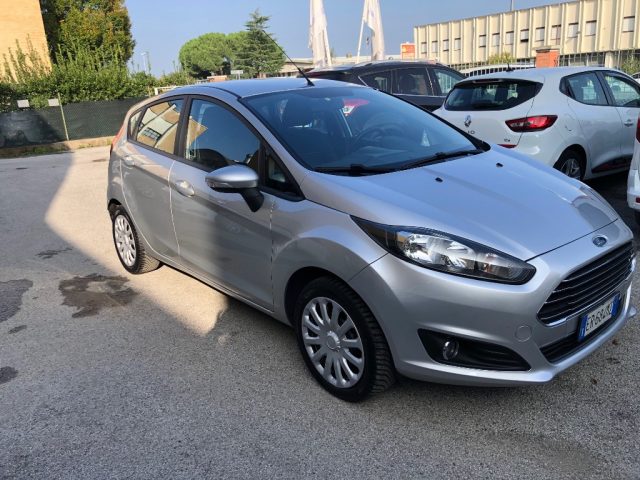 FORD Fiesta 1.5 TDCi 75CV 5 porte Immagine 4