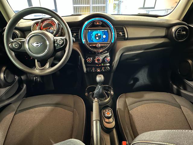 MINI One 1.5 One 75 CV 5 porte "OK NEOPATENTATI" Immagine 3