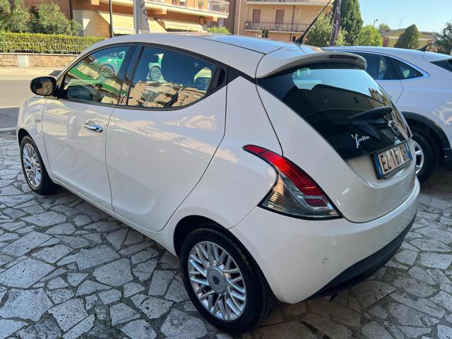 LANCIA Ypsilon 1.2 69 CV 5 porte Gold Immagine 4