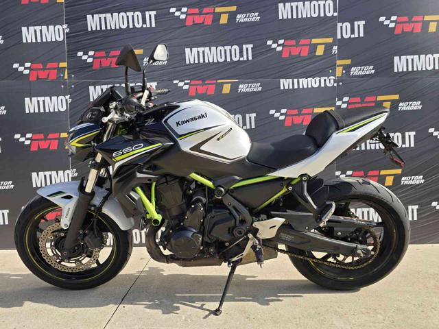 KAWASAKI Z 650 Export (solo Esportazione) Immagine 1