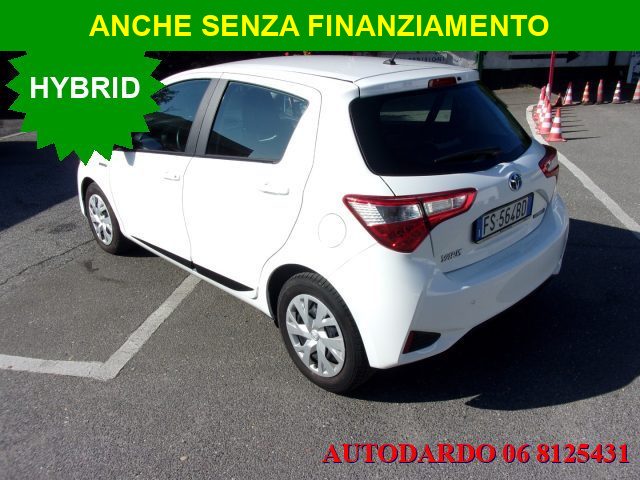 TOYOTA Yaris 1.5 Hybrid 5 porte Business Immagine 4