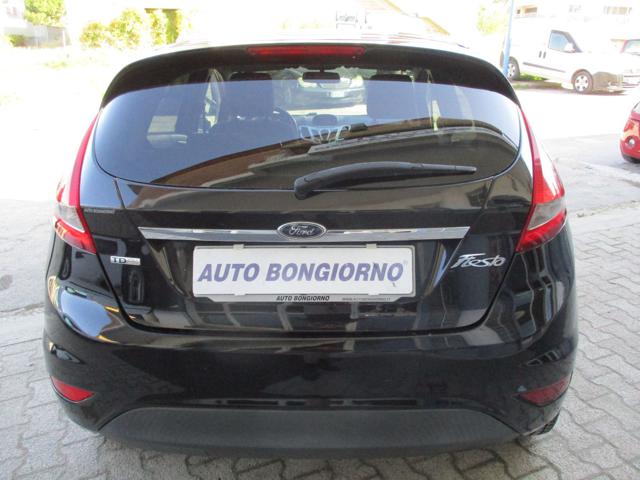 FORD Fiesta 1.4 TDCi  5 porte Titanium Immagine 4