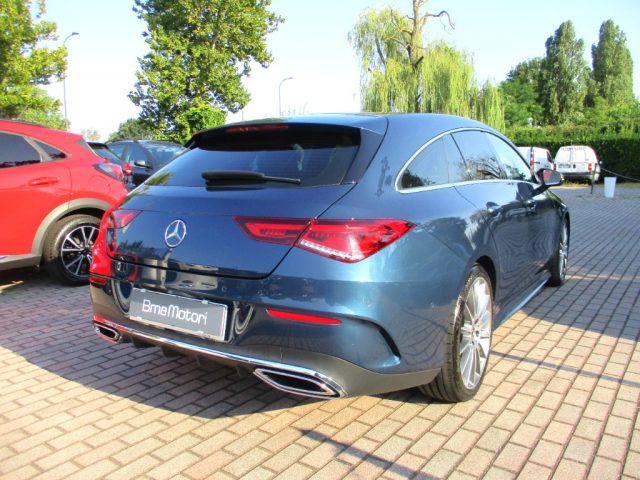 MERCEDES-BENZ CLA 200 d Automatic 4Matic Shooting Brake Premium Immagine 3