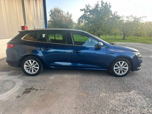 RENAULT Megane Mégane Sporter Blue dCi 115 CV EDC Business Immagine 2