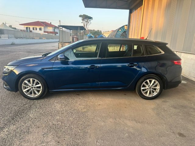 RENAULT Megane Mégane Sporter Blue dCi 115 CV EDC Business Immagine 3