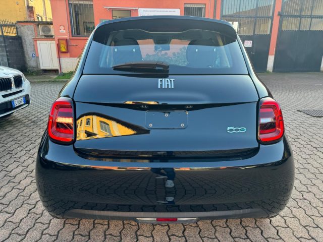 FIAT 500 Action Berlina 95CV Immagine 3