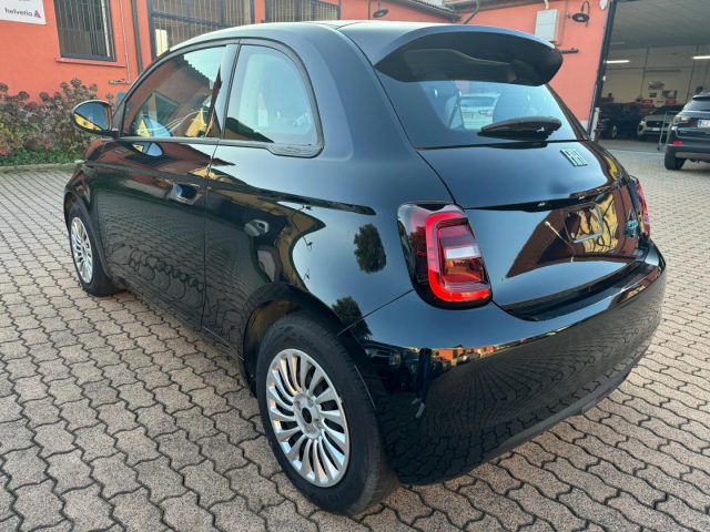 FIAT 500 Action Berlina 95CV Immagine 4