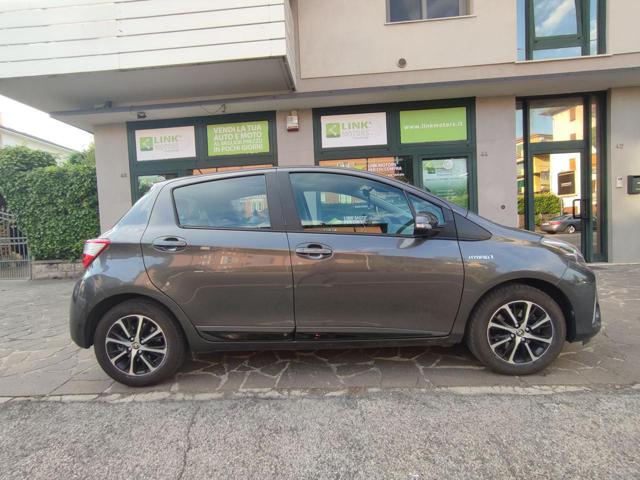 TOYOTA Yaris active Immagine 3