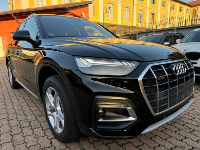 AUDI Q5 40 TDI 204 CV quattro S tronic Business Advanced Immagine 1