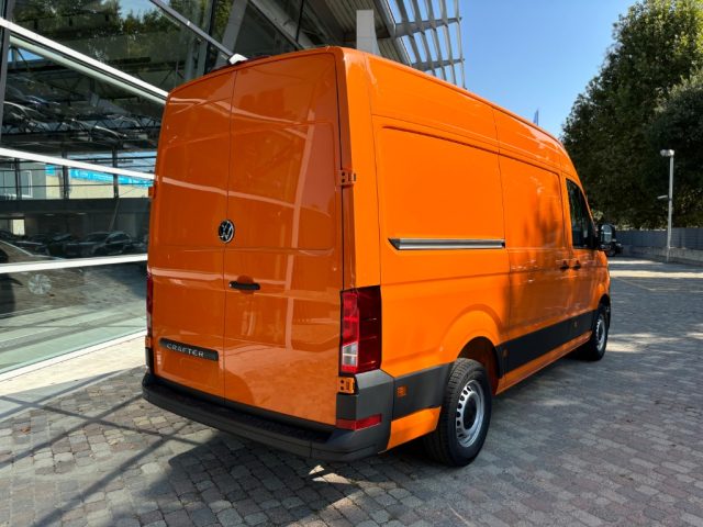 VOLKSWAGEN CRAFTER  CraftVan 35 L3H3 2.0 TDI 103 kW man Immagine 3