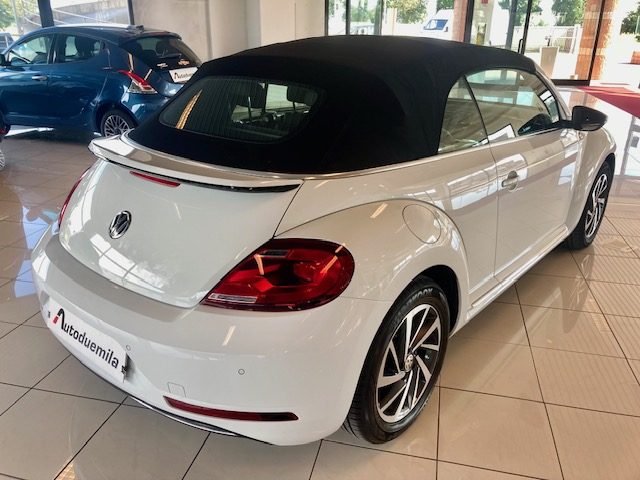 VOLKSWAGEN Maggiolino Cabrio 1.4 TSI DSG SOUND PREZZO REALE !! Immagine 3