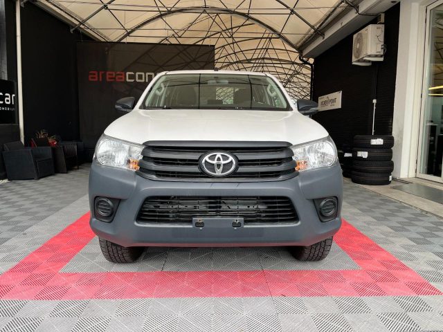 TOYOTA Hilux 2.4 D-4D 4WD 4 porte Double Cab Comfort Immagine 1