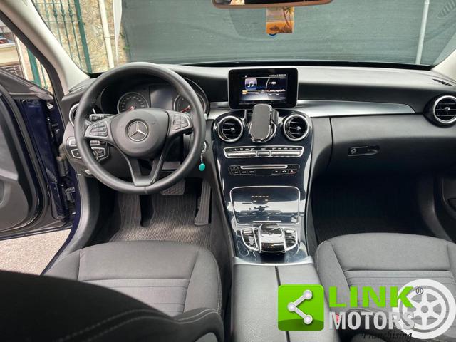 MERCEDES-BENZ C 220 d S.W. 4Matic Auto Executive Immagine 3