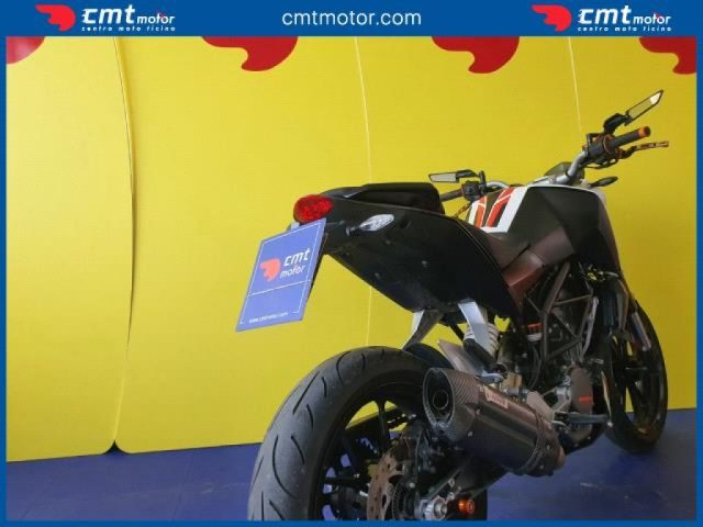 KTM 125 Duke Garantita e Finanziabile Immagine 3