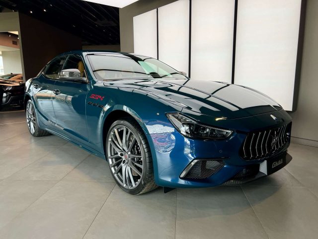 MASERATI Ghibli 3.8 V8 334 Ultima 580cv, Blu di Persia, One of 103 Immagine 2