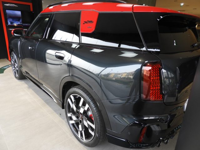 MINI Mini John Cooper Works ALL4 JCW Countryman Immagine 3