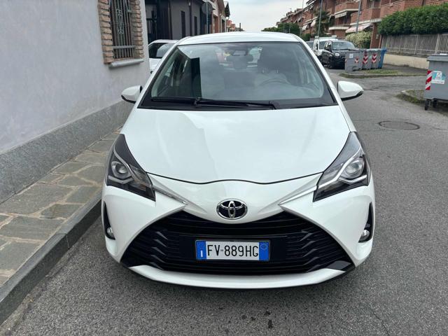 TOYOTA Yaris 1.0 72 CV 5 porte Lounge Immagine 1