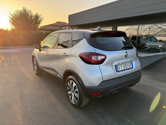 RENAULT Captur TCe 12V 90 CV Sport Edition *OK NEOPATENTATI* Immagine 1