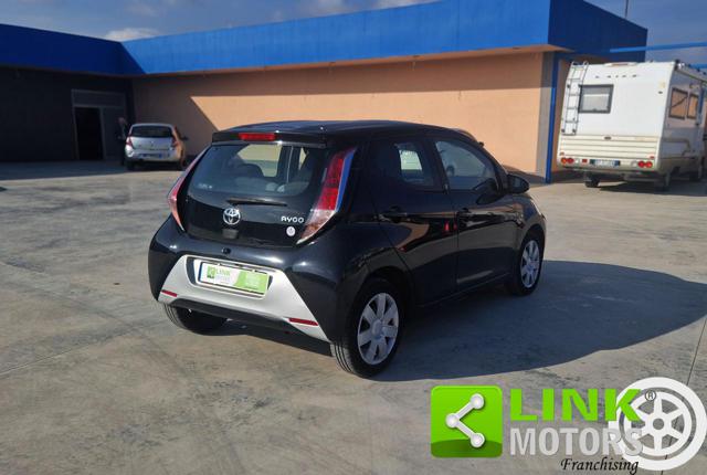 TOYOTA Aygo 1.0 VVT-i 69 CV 5 PORTE Immagine 1