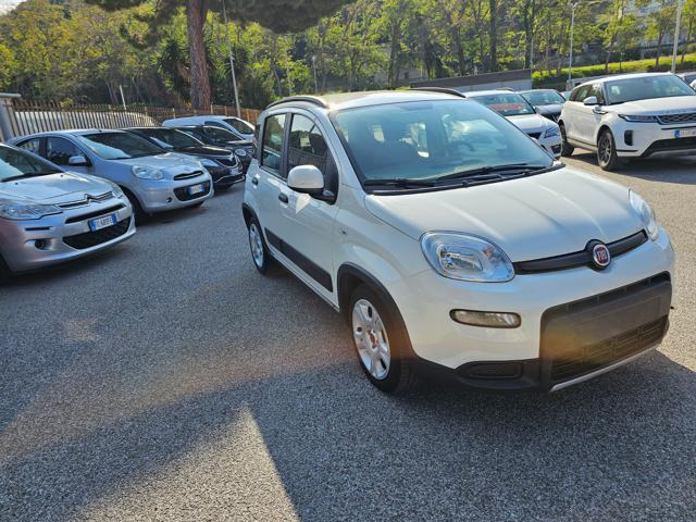 FIAT Panda 1.0 FireFly S&S Hybrid City Life Immagine 2