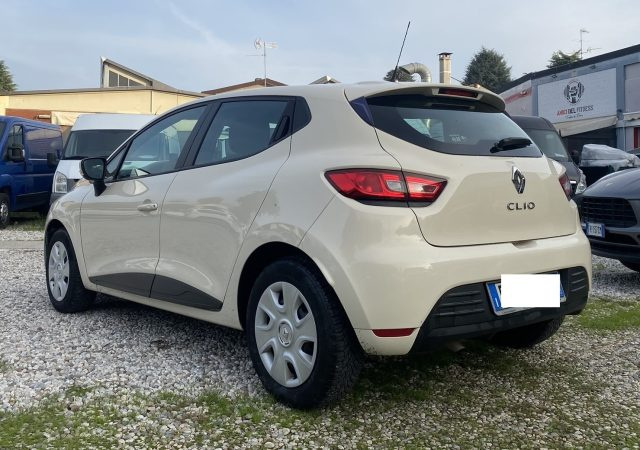 RENAULT Clio Sporter 1.2 75CV Intens Immagine 4