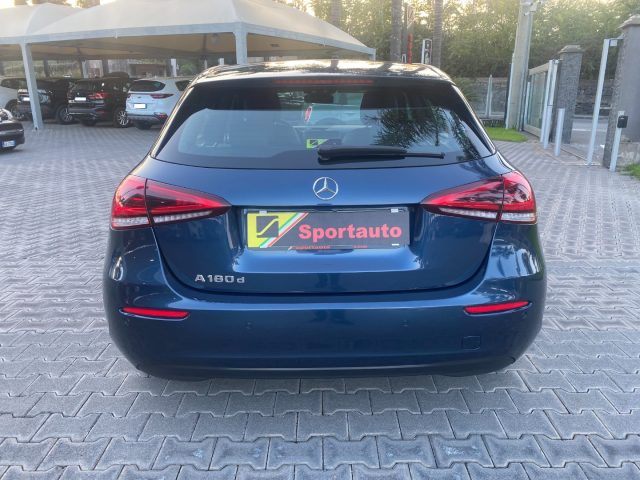 MERCEDES-BENZ A 180 D AUTOMATIC SPORT - foto 21
