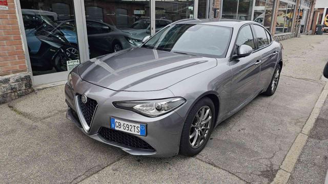 ALFA ROMEO Giulia 2.2 Turbodiesel 160 CV AT8 Business Immagine 2