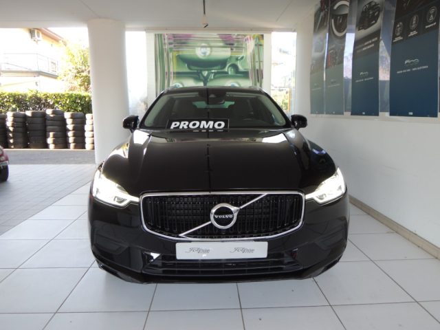 VOLVO XC60 B4 (d) AWD Geartronic Business Immagine 1