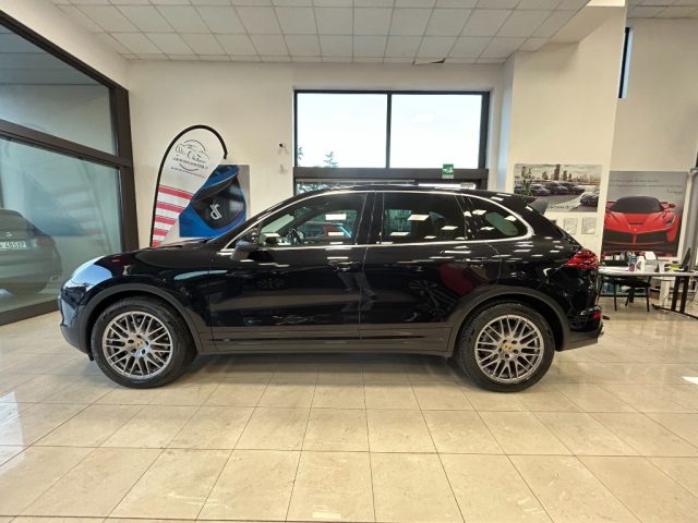 PORSCHE Cayenne 3.0 Diesel X C O M M E R C I A N T I Immagine 4