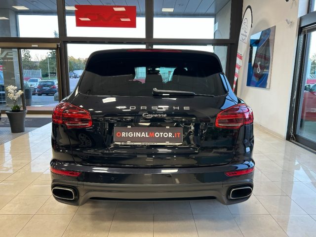 PORSCHE Cayenne 3.0 Diesel X C O M M E R C I A N T I Immagine 1