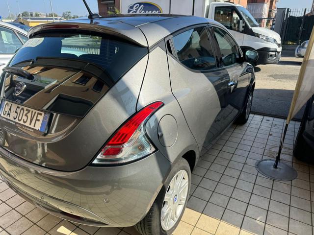 LANCIA Ypsilon 1.2 69 CV 5 porte S&S Gold Immagine 3