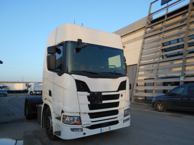 SCANIA R 450 Immagine 1