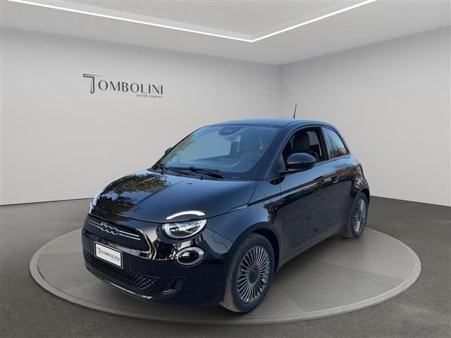 FIAT 500 e 42 kWh Icon Immagine 1