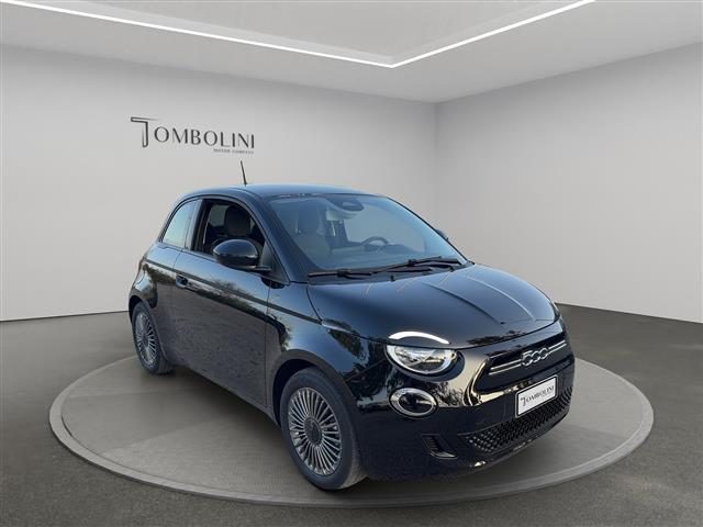 FIAT 500 e 42 kWh Icon Immagine 2