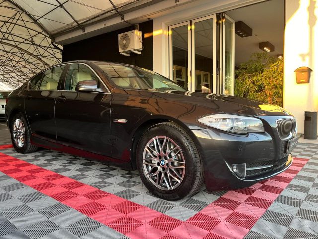 BMW 520 d Business * TAGLIANDATA * COLLAUDATA * Immagine 2