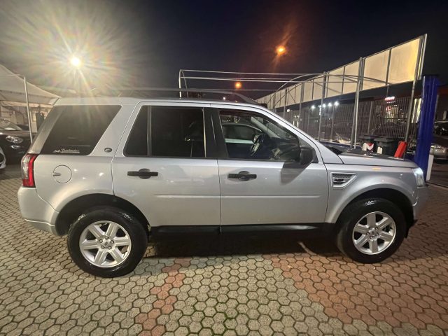 LAND ROVER Freelander Freelander 2.2 td4 SE 150cv Immagine 3