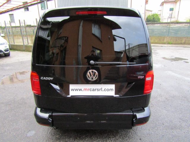 VOLKSWAGEN Caddy 2.0 TDI 102 CV PEDANA TRASPORTO DISABILI Immagine 4