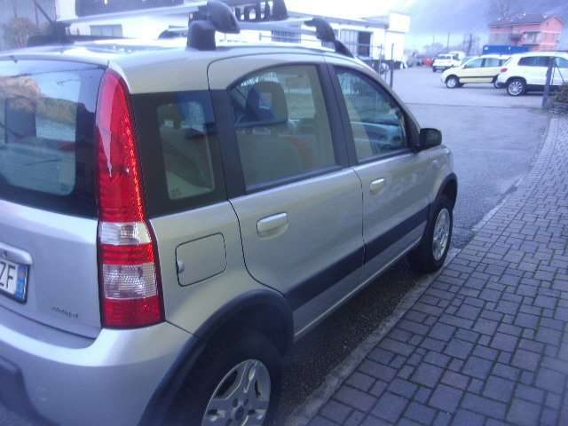 FIAT Panda 1.3 4X4 MJT 16V CLIMBING-X NEO PATENTATI !! Immagine 4