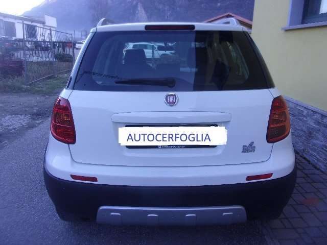 FIAT Sedici 1.6 16v Emotion 4x4 120cv-SOLO 70.000 KM !!! Immagine 3