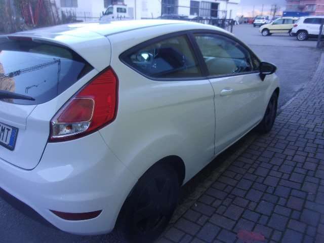 FORD Fiesta 3p 1.5 tdci BUSINESS 75cv-SOLO 66.000 KM !! Immagine 4