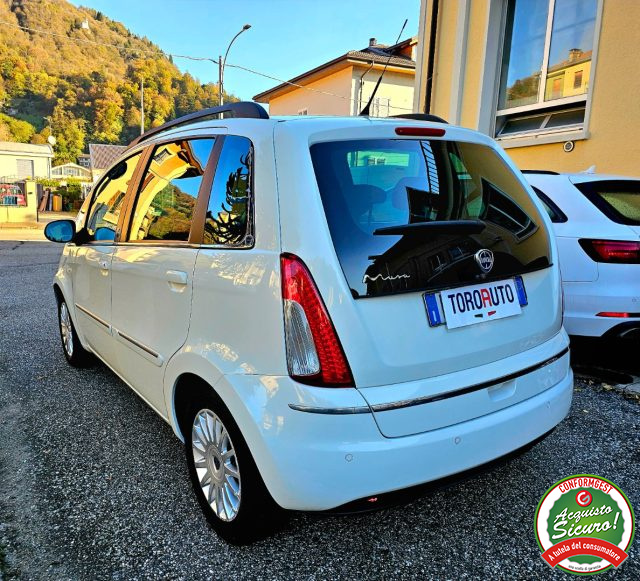 LANCIA MUSA 1.4 8V Ecochic (GPL) Platinum NEOPATENTATO Immagine 2