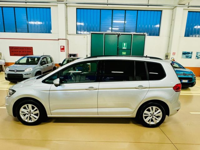 VOLKSWAGEN Touran 7 posti - DSG - KM 50.000 - *NO OBBLIGO FINANZIAME Immagine 2