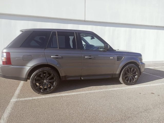 LAND ROVER Range Rover Sport 3.6 TDV8 HSE Immagine 2